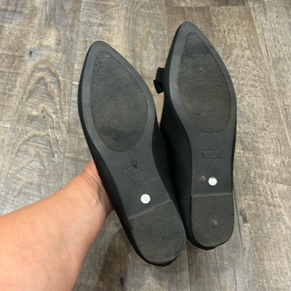 MIA Women's Jinnie size 7.5 Black Ballet Flats
